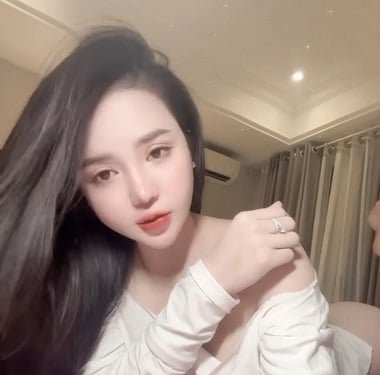 Chu Thúy Quỳnh đẹp hơn khi có cảnh quan hành động