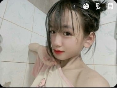 Mai Nhi đẹp nhưng cực kỳ dâm đãng